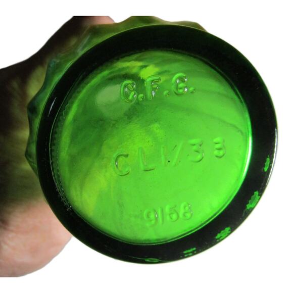 Vintage C.F.G. Emerald Green Bud Stem Vase Textured Ridged Art Glass 8.5 Inches - Picture 3 of 3